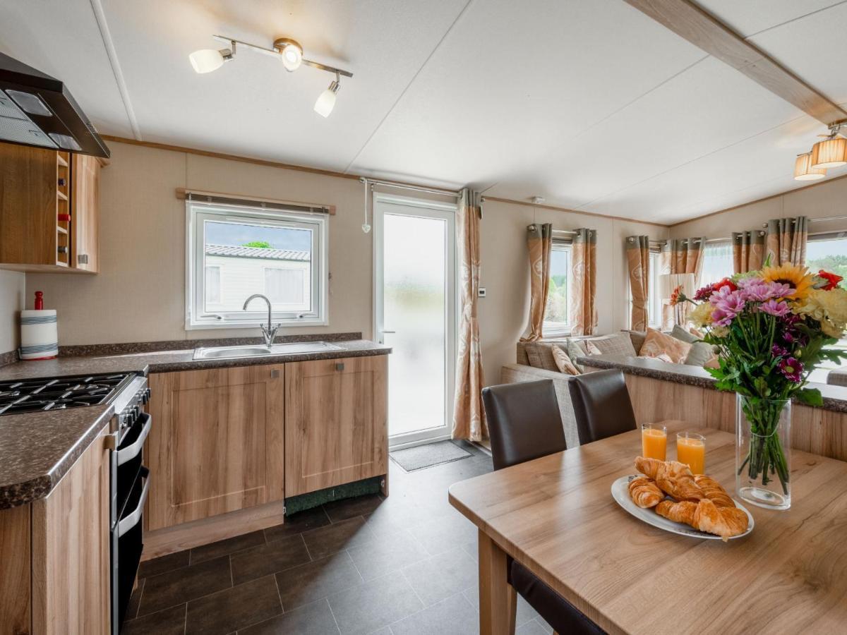 Lochloy Golf View By Interhome